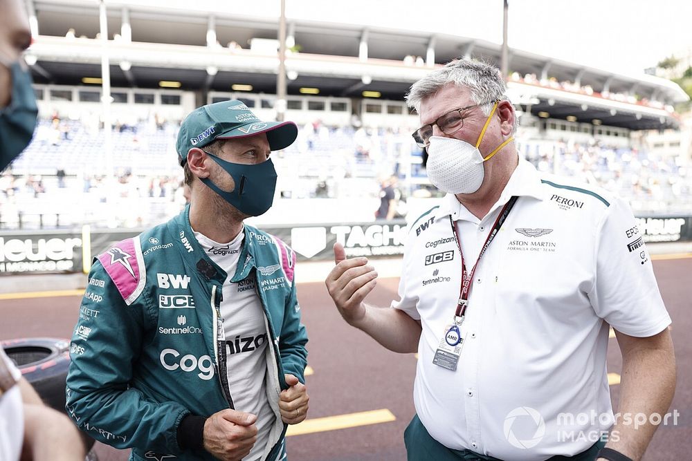 Szafnauer: ''Vettel henüz %100'ünde değil ama o seviyeye yaklaşıyor''
