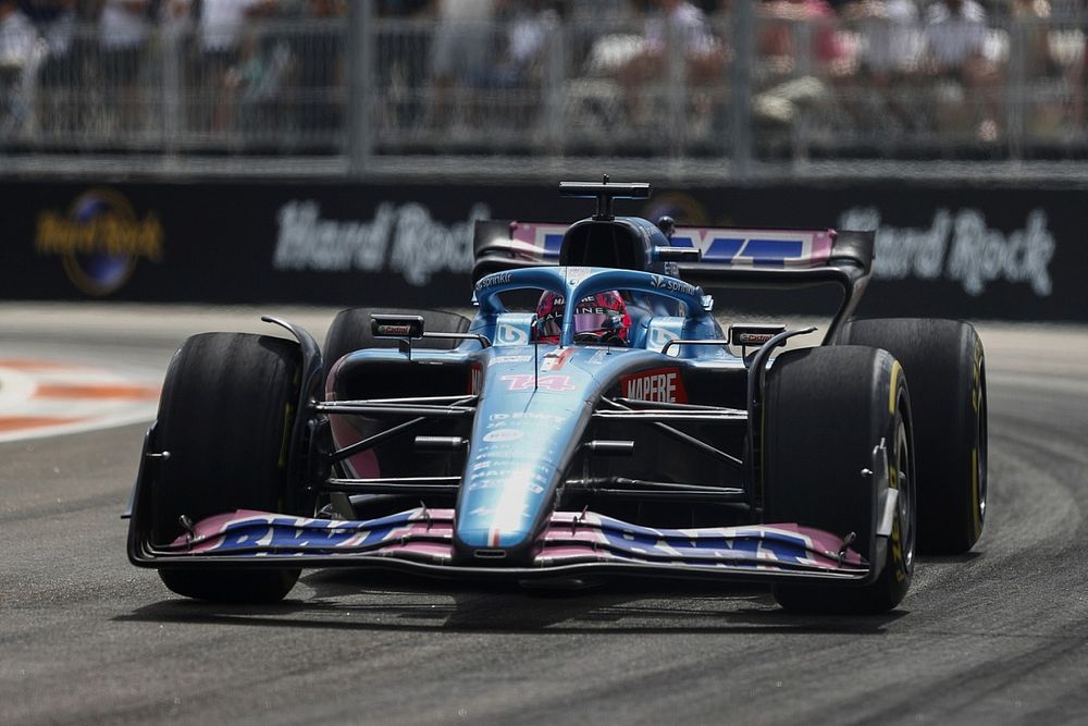 Alonso verliest punten GP van Miami na tweede tijdstraf