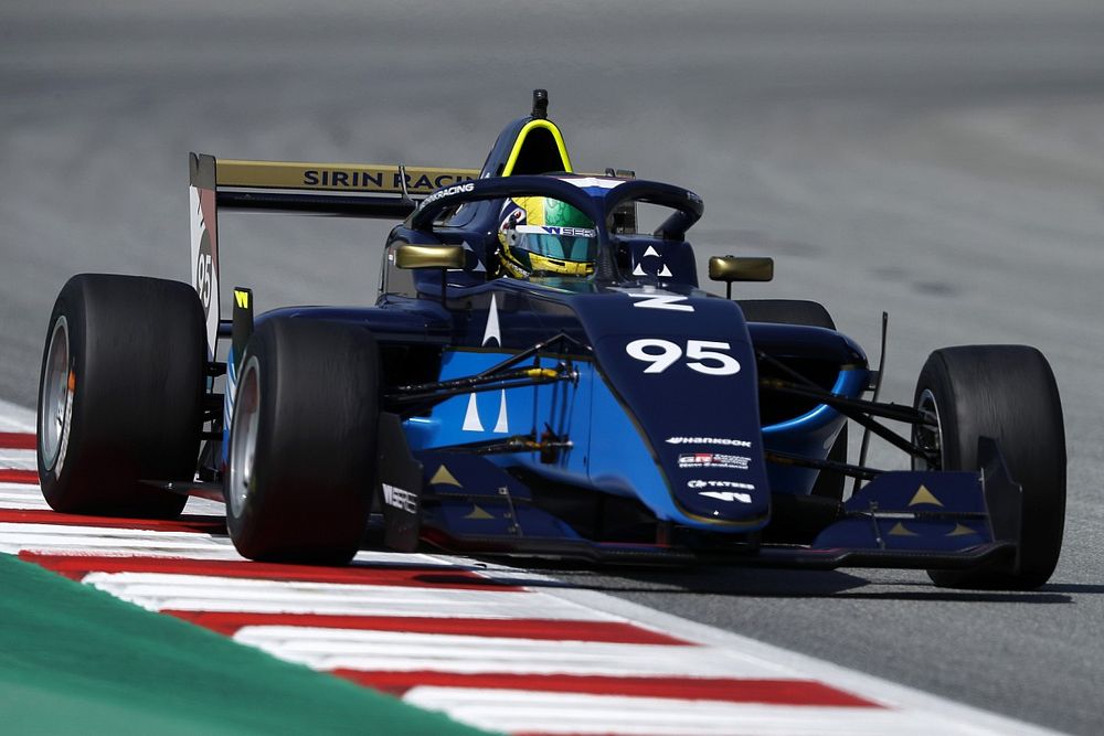 W Series: Beitske Visser vince a Singapore, Chadwick a muro