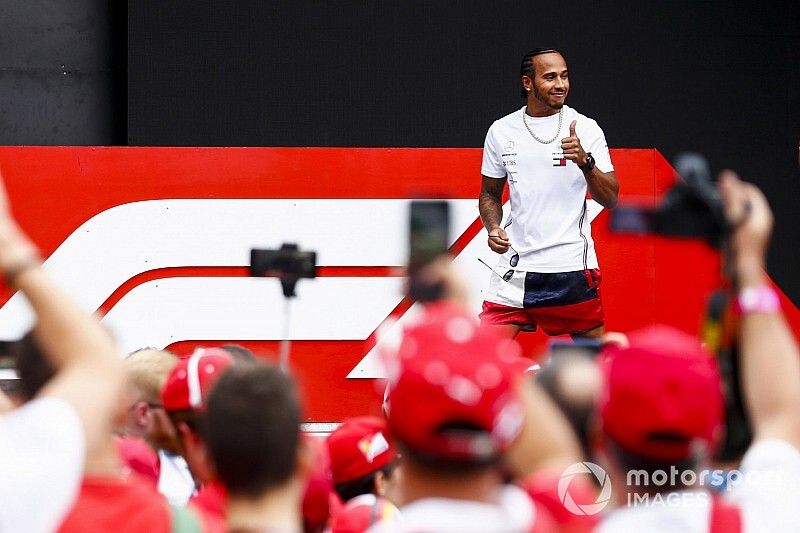 Le numérique et les réseaux sociaux coûtent cher à la F1