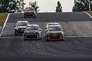 Múlt héten még Kubicával parádézott, most ismét versenyez Vogel Adri