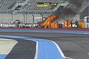Video: Gigantische vlammenzee maakt einde aan Bol d'Or Loris Baz