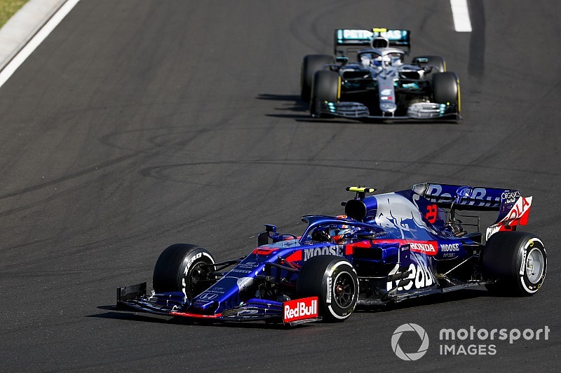 Toro Rosso, Mercedes'e şampanya jesti için teşekkür etti