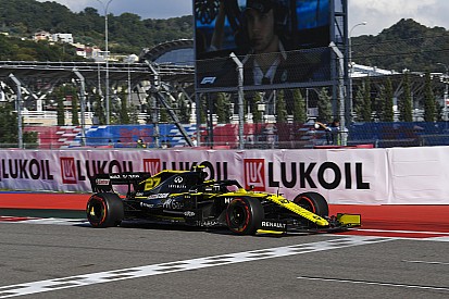 Renault, F1'den ayrılmayacak