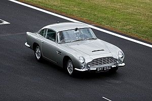 Rocket League Hadirkan Mobil Aston Martin DB5 007