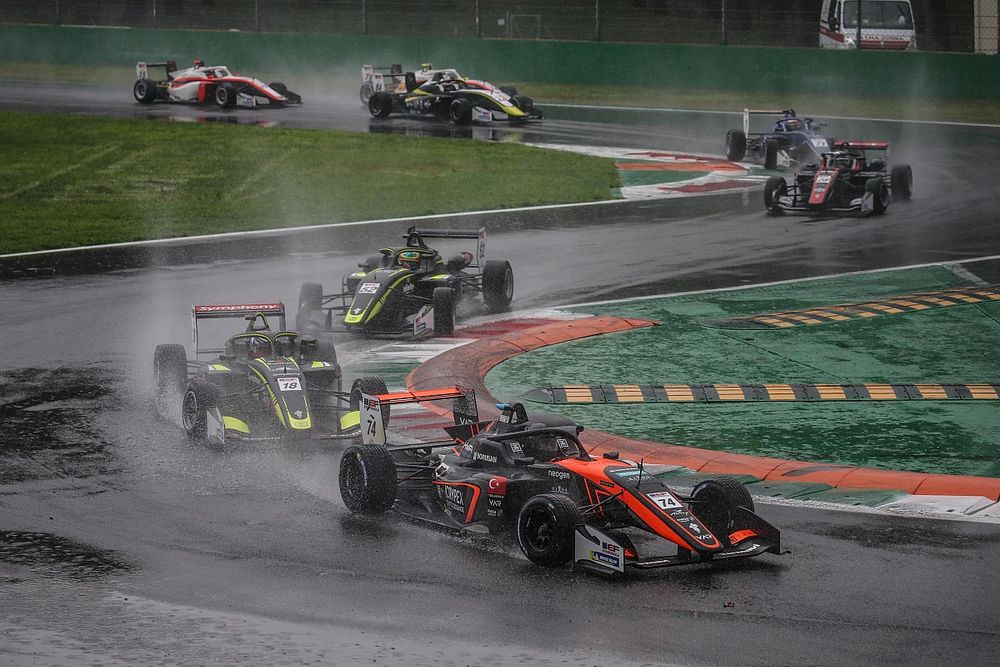 Euroformula Open: Cem Monza'da iki ikincilik aldı, 3 yarışta da podyuma çıktı!