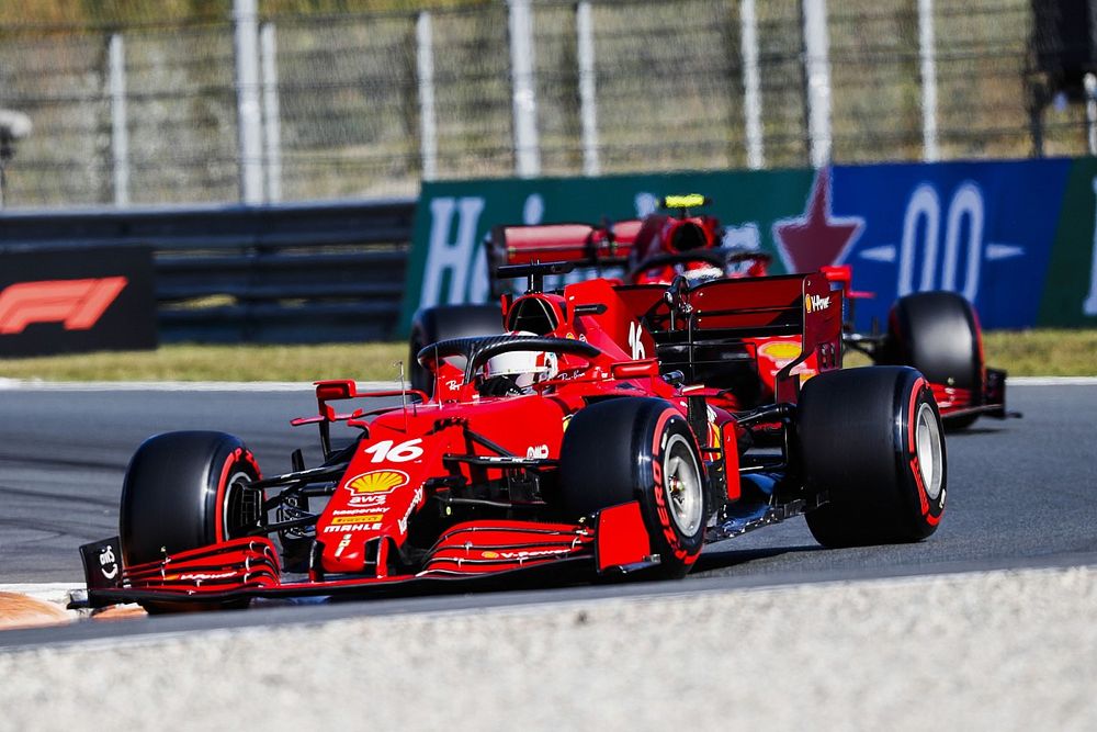 Charles Leclerc, Ferrari SF21, Carlos Sainz Jr., Ferrari SF21