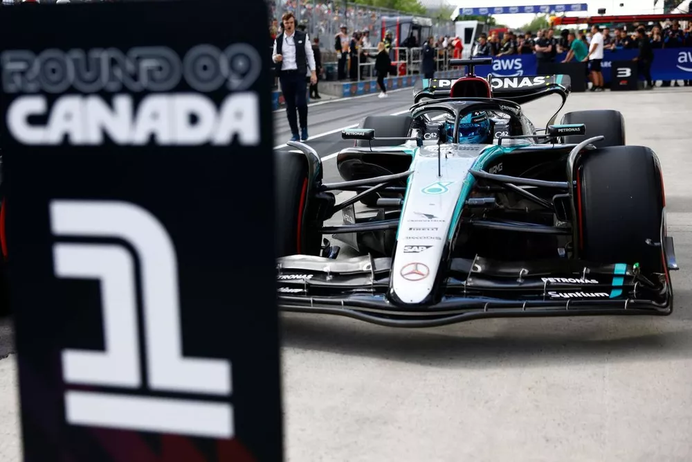 Ganador de la pole George Russell, Mercedes-AMG F1 Team