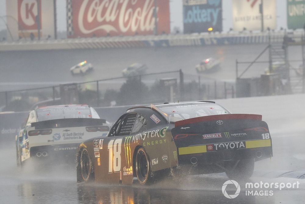 Fotostrecke: Regenrennen der NASCAR Xfinity-Serie in Charlotte