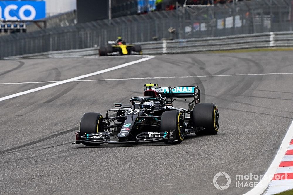 A Mercedes változtat a motorján Bottas kiesése után