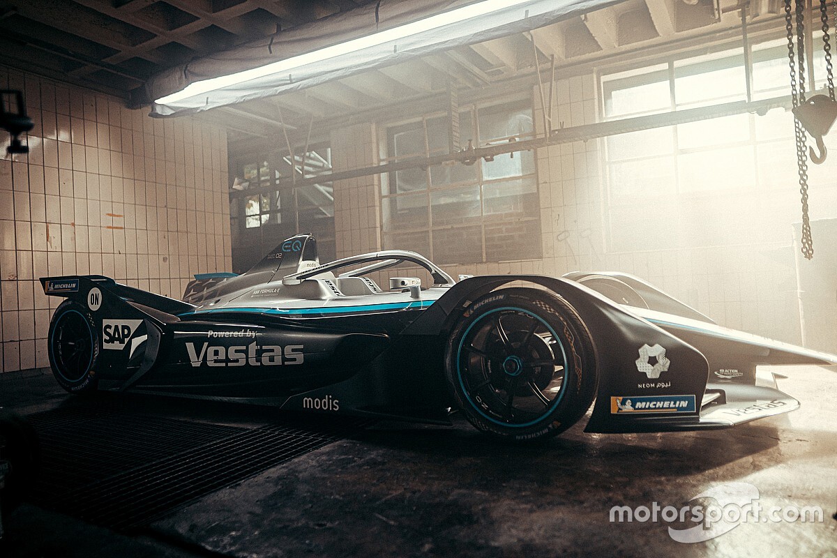 Fotos: el coche de Mercedes para la temporada 2021 de Fórmula E