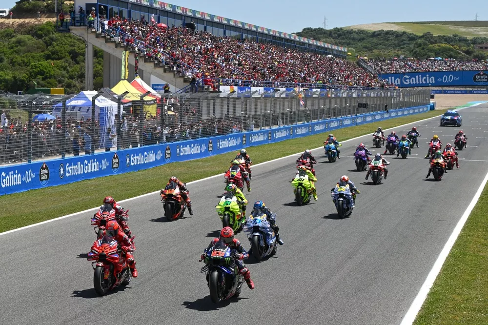 Marc Marquez, Ducati Team, Fabio Quartararo, Yamaha Factory Racing at the start