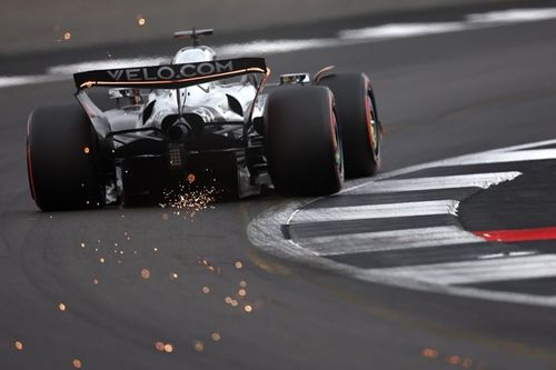 Tras una vuelta "inconexa", Piastri espera una carrera imprevisible en Silverstone