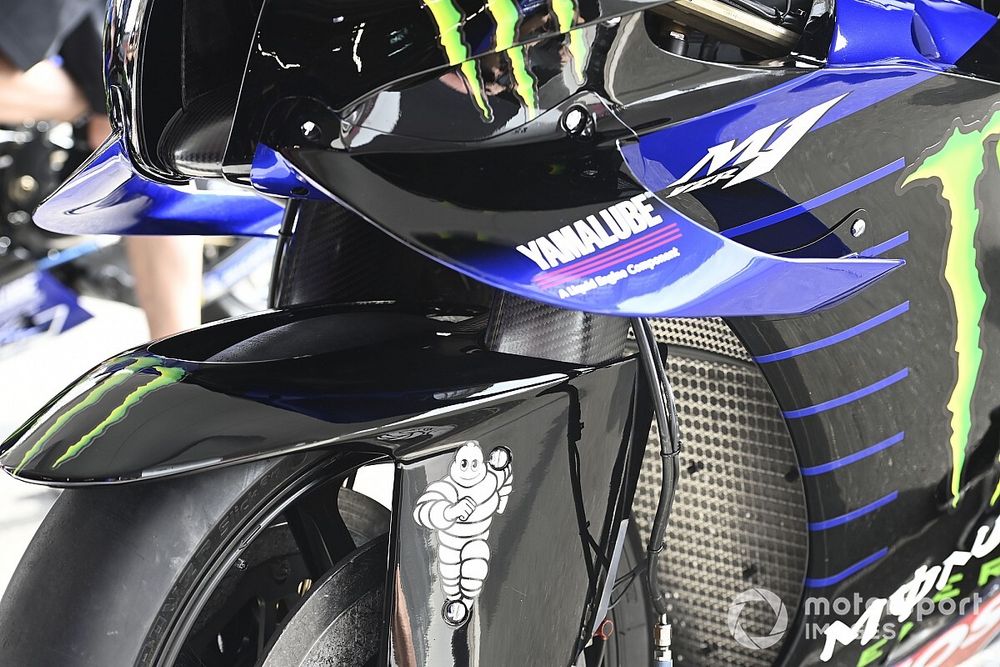 Yamaha M1: ecco il parafango a "cielo aperto"