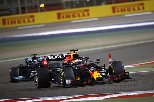 Verstappen: "Hamilton'a yol vermektense zaman cezasını tercih ederdim"
