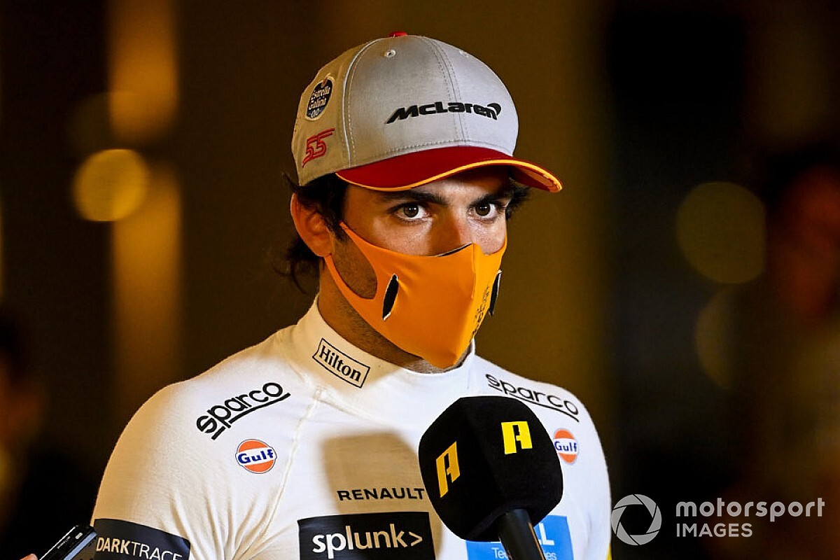 Sainz üléspróbán járt a Ferrarinál