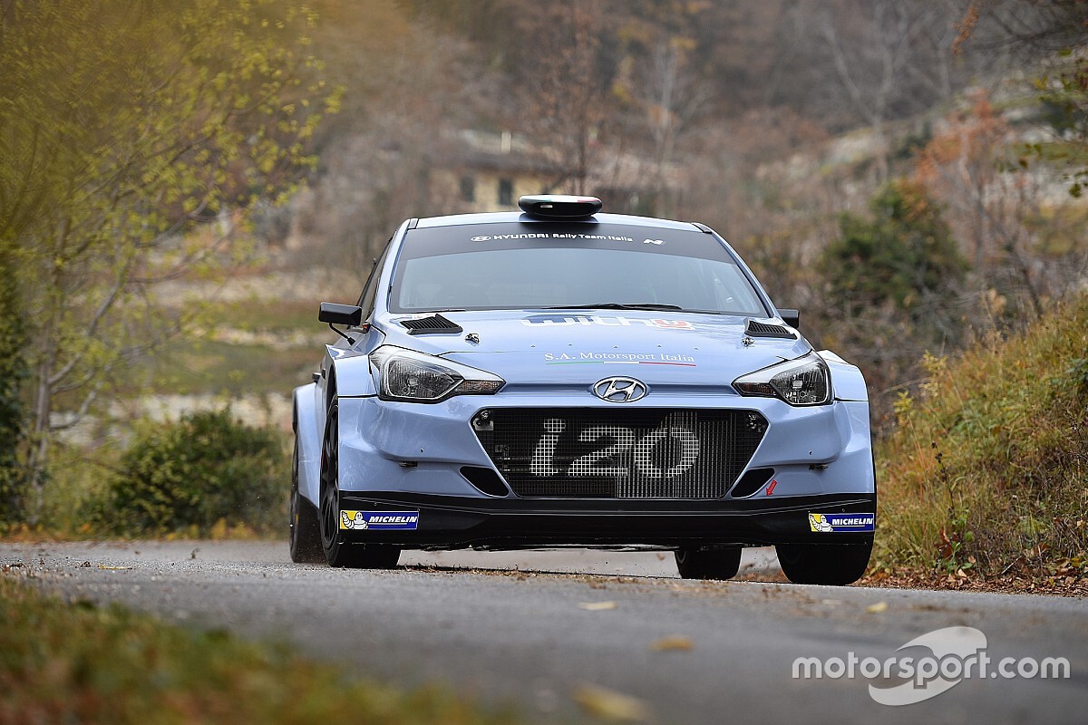 Fotos: Franco Morbidelli en la "fosa de los leones" del WRC
