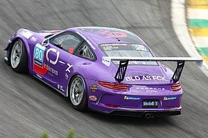 Gabriel Casagrande lidera sexta-feira na Porsche Cup