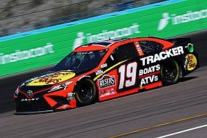 Truex triumphs at Phoenix for first NASCAR Cup win in 28 starts