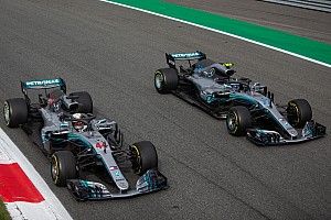 Wolff sluit teamorders niet uit: "Er kan nog van alles gebeuren"