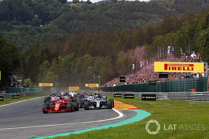 Hamilton: “We moeten dezelfde trucjes als Ferrari vinden”