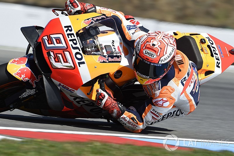 Marquez: "Dovizioso è il grande favorito: ha un gran ritmo ed è un passo avanti agli altri"