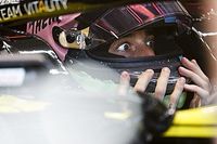 Ricciardo: "Non capisco dove la McLaren abbia trovato quel mezzo secondo..."