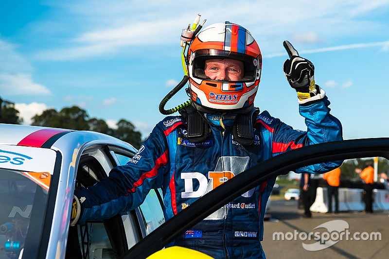 TCR Australia leader joins Excel enduro