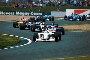 Há 20 anos, Barrichello conquistava a única pole da Stewart na F1