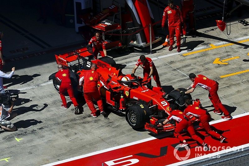 Все пилоты с моторами Ferrari оказались на грани штрафной перестановки по решетке