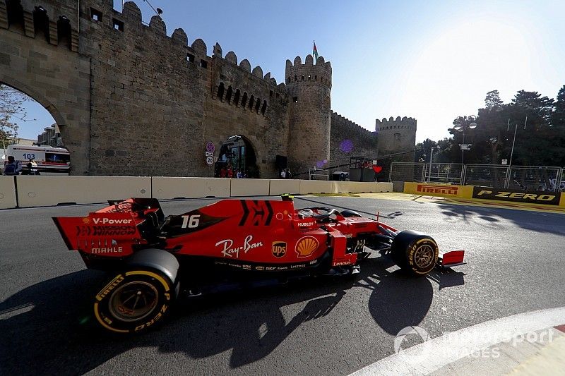 Ferrari опередила всех на секунду в субботней тренировке в Баку, Квят стал «лучшим из остальных»