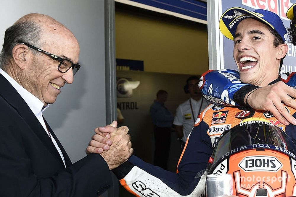 Márquez y Dovizioso dan la bienvenida a Rins a la lucha por el título