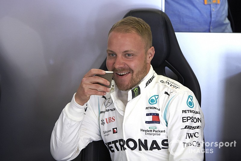 Bottas óriási idővel és előnnyel nyerte meg a spanyol időmérőt Hamilton előtt