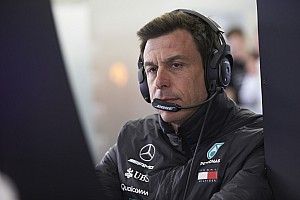 F1 needs stability to avoid "same old mistakes" - Wolff