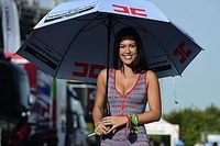 Fotogallery MotoGP | Le ombrelline del Gran Premio di Spagna
