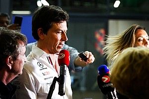 F1: Wolff não vê "nenhum remédio" para a Mercedes na Austrália