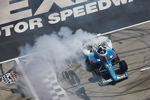 IndyCar | In Texas Newgarden beffa McLaughlin in volata