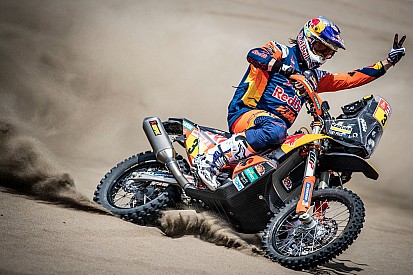 Dakar, ecco il trucco che ha aiutato Toby Price a vincere nonostante l'infortunio al polso!