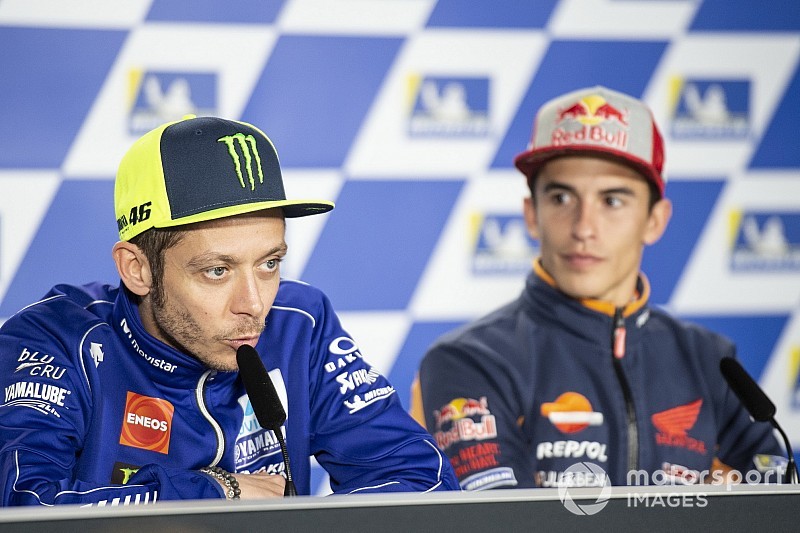 Rossi: Marquez tak perlu pindah pabrikan