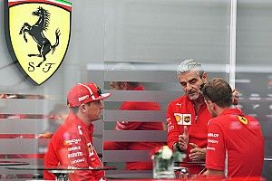 Doornbos, Vettel'in yarışlarda acele etmesine anlam veremiyor