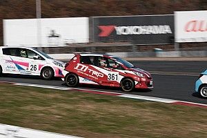 Alinka tuntaskan Netz Cup Vitz Race di Jepang
