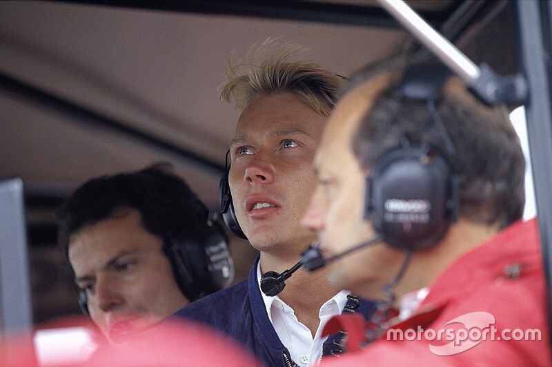 Quando um bicampeão da F1 dormiu demais no dia da corrida e acabou preso