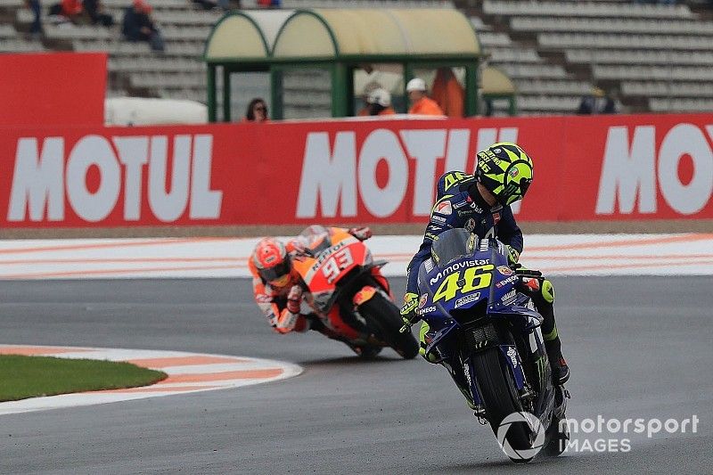 Rossi: “Solo hay una Yamaha que corre: a mí me tocó en Sepang, aquí a Maverick”