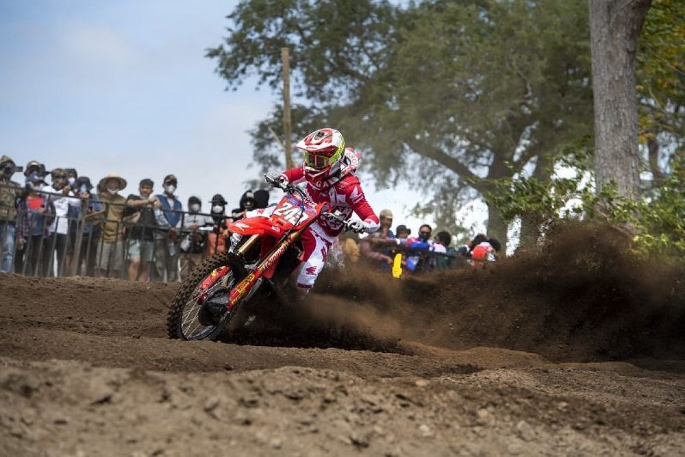 Hasil Race 2 MXGP Indonesia: Gajser Sapu Bersih, Delvintor Naik Satu Tempat