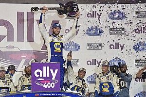 Chase Elliott tops Kurt Busch in marathon Nashville Cup race