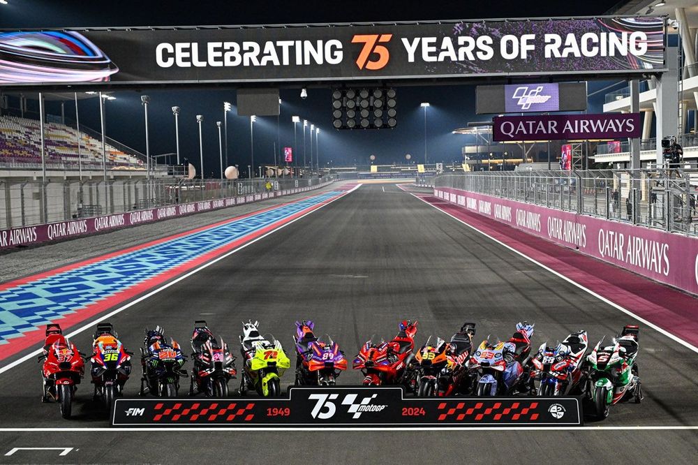 Foto de grupo pilotos MotoGP 2024