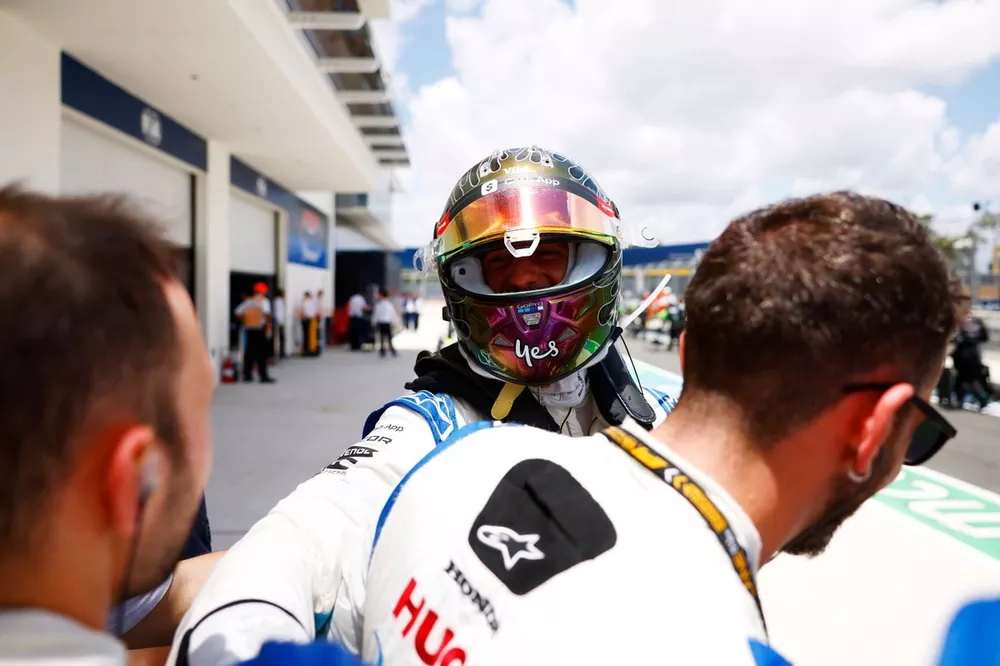 Daniel Ricciardo, RB F1 Team, celebra en Parc Ferme