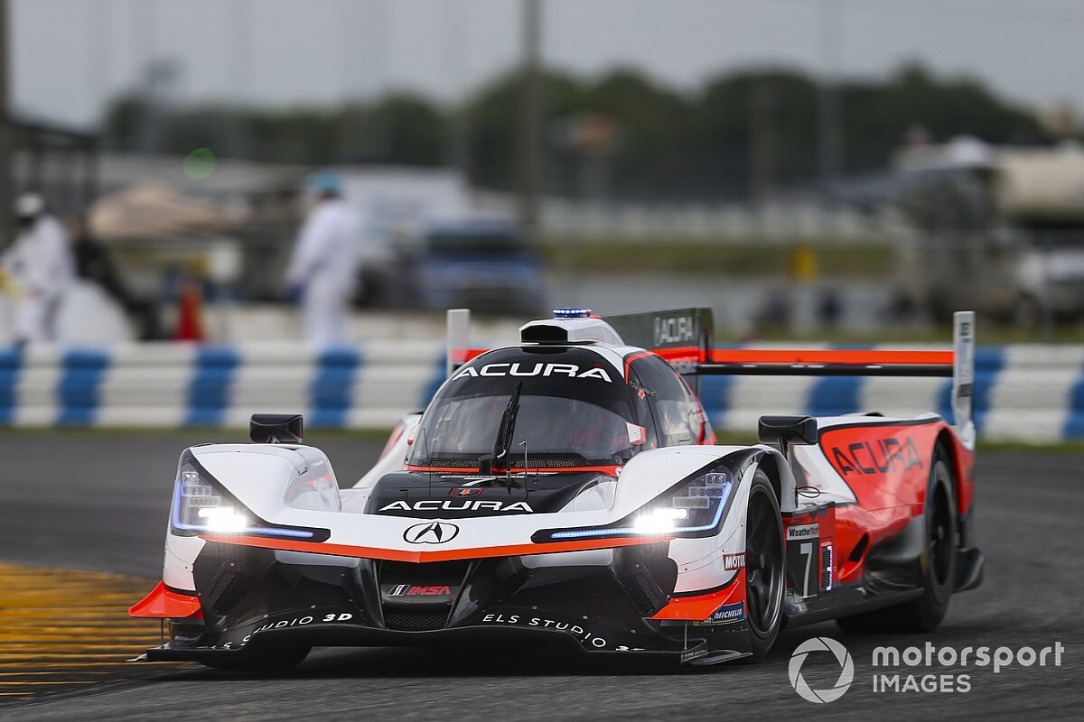 Acura na pole position