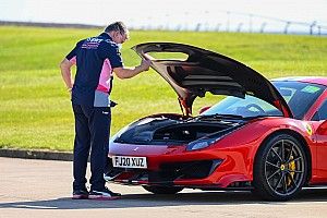 A rivális autójával érkezett a helyszínre a Racing Point csapatfőnöke