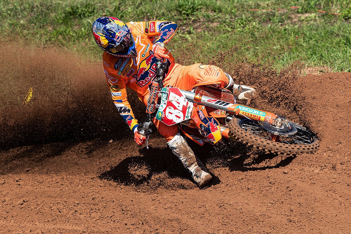 MXGP Riga: Herlings vergroot voorsprong in spektakelstuk